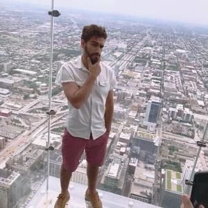 Meet your Posher, Raphael